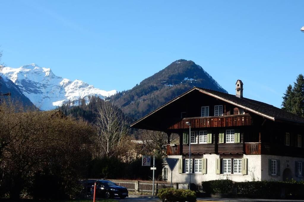 Zentral Gelegene Wohnung Mit Grossem Garten Interlaken Bagian luar foto