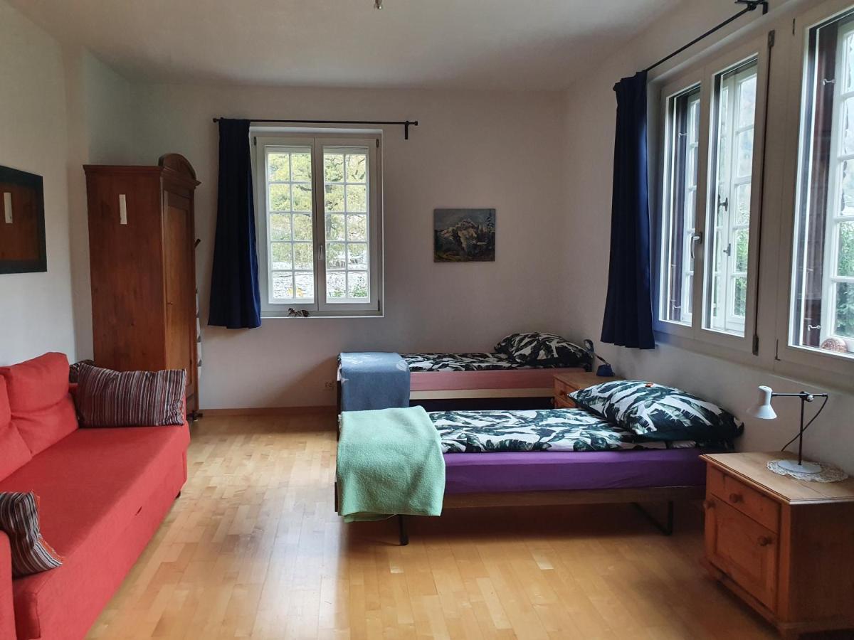 Zentral Gelegene Wohnung Mit Grossem Garten Interlaken Bagian luar foto