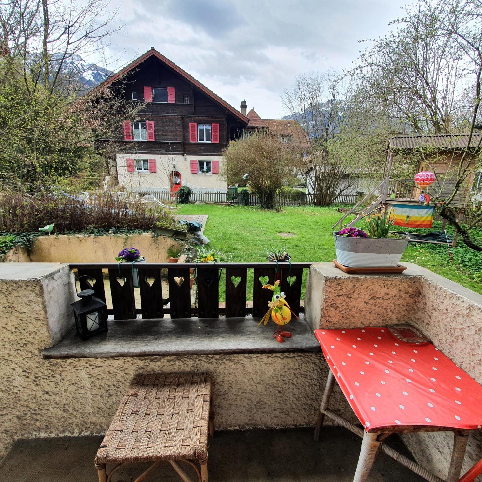 Zentral Gelegene Wohnung Mit Grossem Garten Interlaken Bagian luar foto